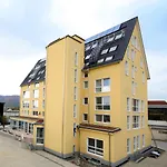 Im Kornspeicher 3*